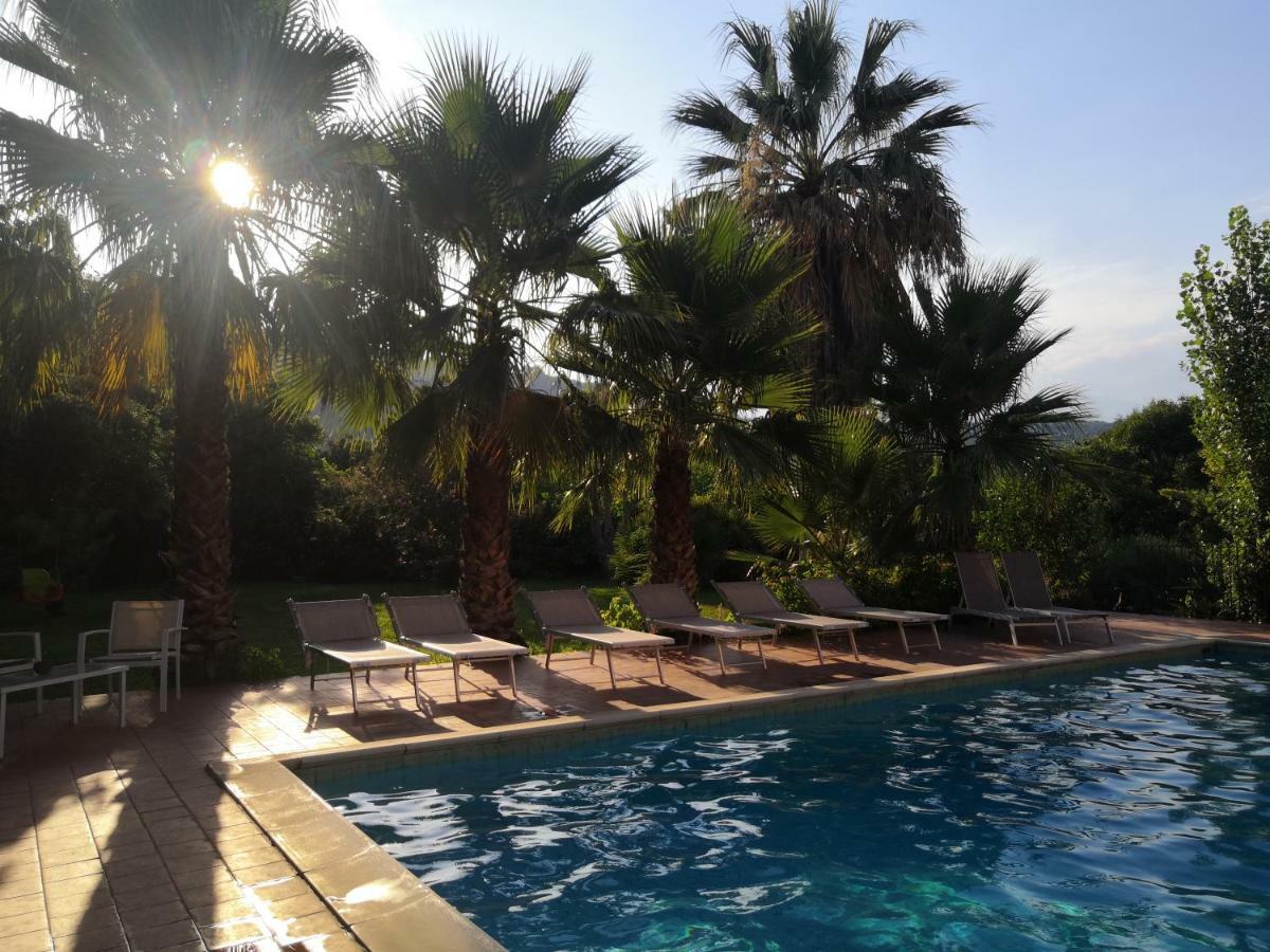 Villa Dei Leoni Santa Tecla Eksteriør bilde