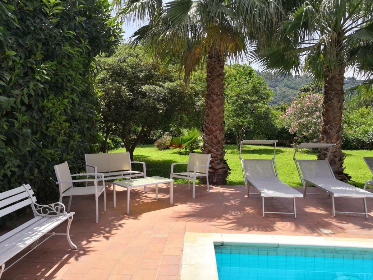 Villa Dei Leoni Santa Tecla Eksteriør bilde